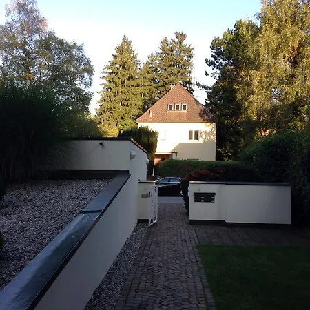 Gartenapartment Pullach * بولاخ إم إيزارتال